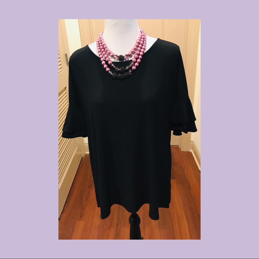 🎉🎉HP INC Bell Sleeve Blouse